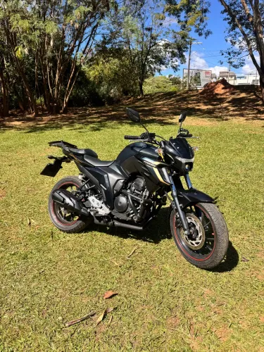 Fz 25 2023/2024 , impecável