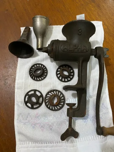 Máquina Antiga de Fazer Linguiça