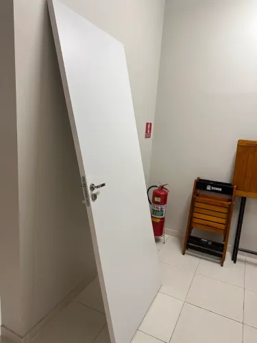 Portas Brancas - Seminovas