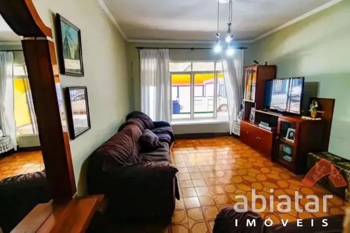 Casa à venda com edícula no Jardim Maria Rosa, Taboão da Serra