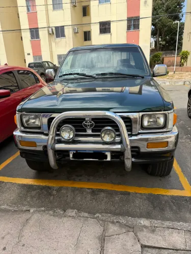 Toyota Hilux CD SR5 4X4 2.8 Diesel 2000