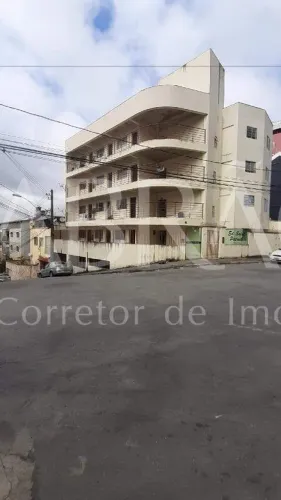 Apartamento para alugar com um quarto e uma vaga na garagem.