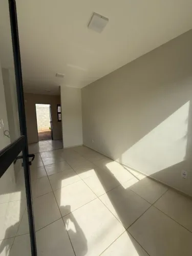 Alugo casa