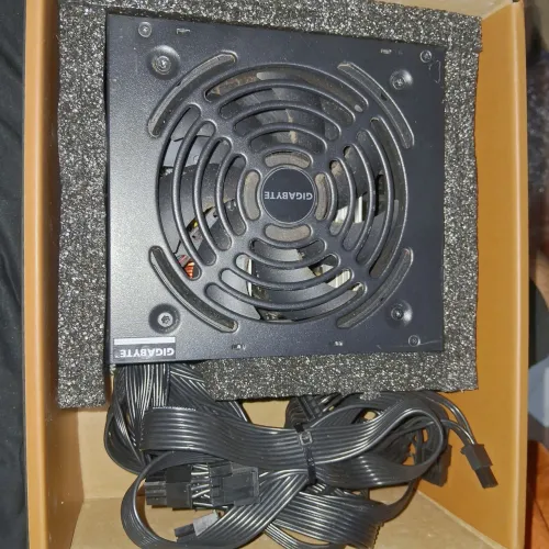 Fonte Gigabyte P550B 550W 80Plus Bronze