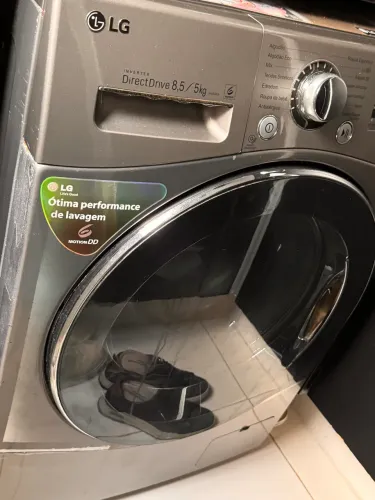 Lava e seca LG 220 V