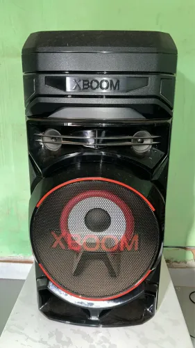 Vende-se Som XBoom via Bluetooth, rádio e pendrive 