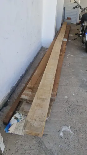 Vigas de madeiras 15 X 5 cm 42 mts