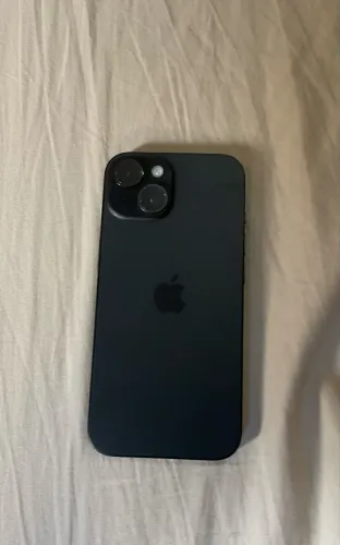 iPhone 15 128GB