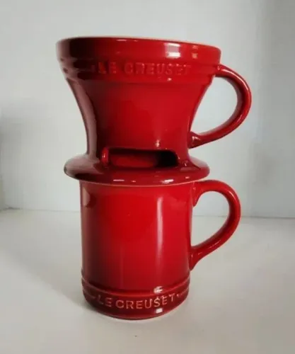Set Caneca e Coador Café Cereja Le Creuset