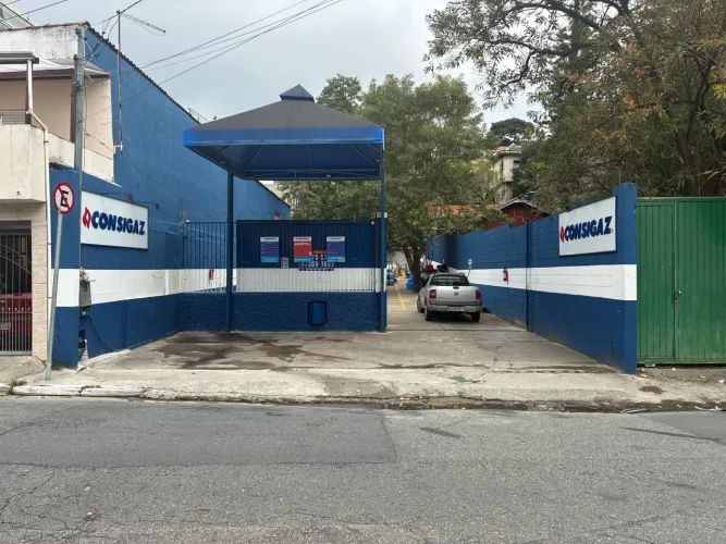 Precisa se de motorista  A / B 