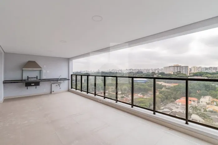 Apartamento à Venda em Moema,163m², 3 suítes, varanda gourmet e 4 vagas