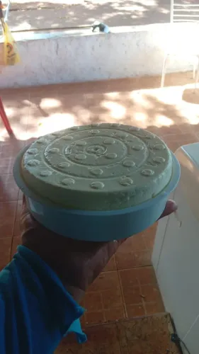 Queijo Caseiro Artesanal + Leite Caipira 2L | Entrego