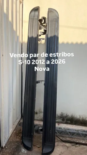 Estribos laterais S-10