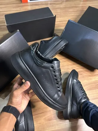 ALEXANDRE MCQUEEN 