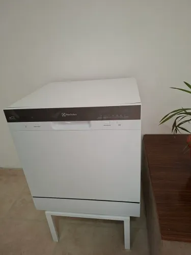 Lava-Louças Electrolux 8 Serviços Branco - Modelo LL08B <br>