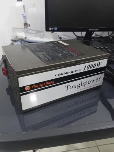 Fonte Thermaltake 1000w