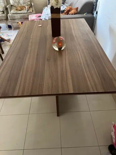 Mesa de madeira 4 cadeiras