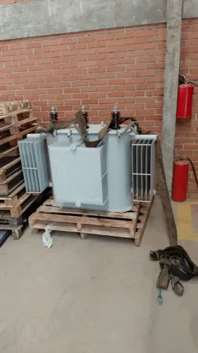 Transformador à óleo trifásico 225 kva 15 kv 380V