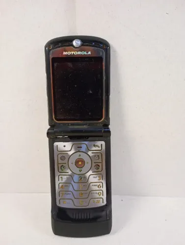 Celular Motorola V3 Preto Vintage Para Conserto Ou Pecas