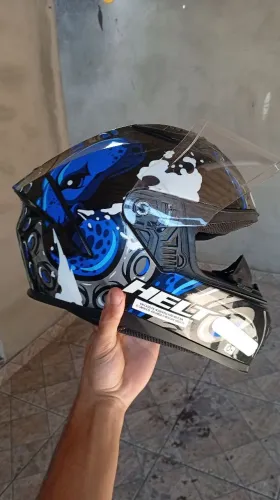 Capacete helt avant