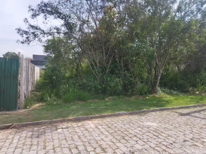 Vendo terreno condomínio ubá
