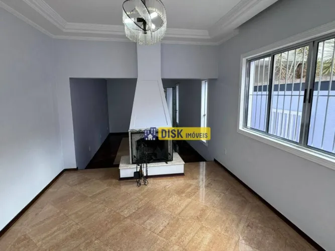 Sobrado com 3 dormitórios para alugar, 250 m² por R$ 4.697,47/mês - Nova Petrópolis - São