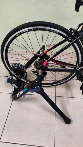 Rolo de treino smart interativo wahoo 