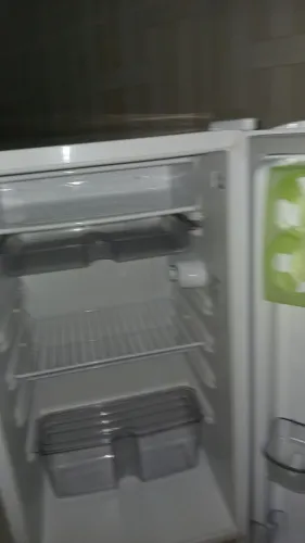 Frigobar consul semi novo