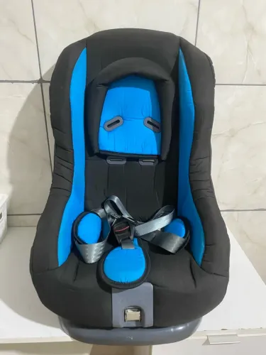 Bebê conforto para carro com cinto de segurança