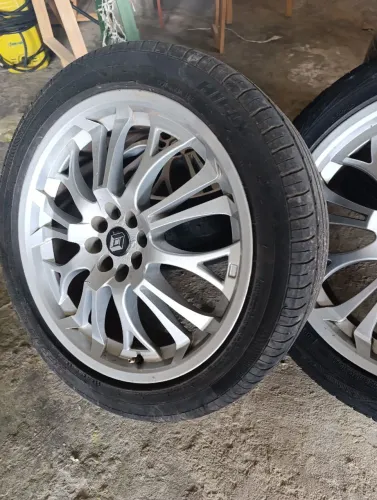 Rodas aros 18 universal 4 furos 