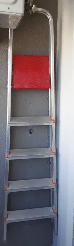 Vende-se escada alumínio 5 degraus