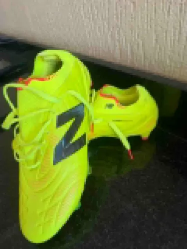 Chuteira New Balance Tekela Elite V5