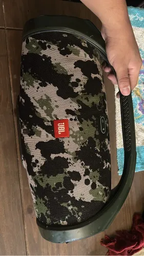 Caixa de som JBL boombox 2