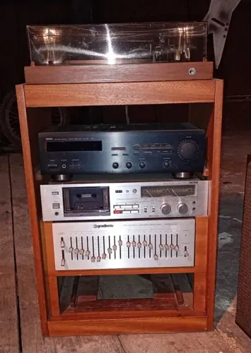 Vendo lindo Sistema de Som Vintage com Rack.
