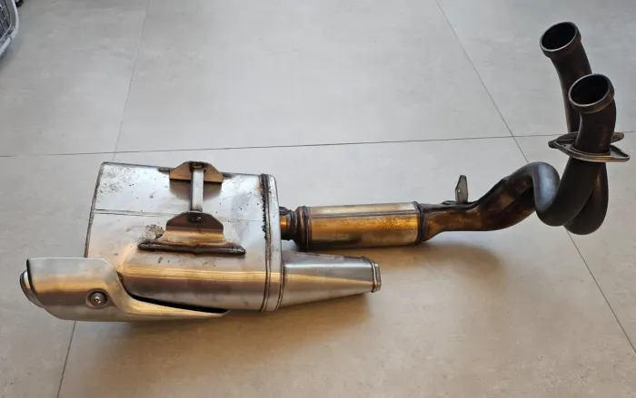 Escapamento original kawasaki