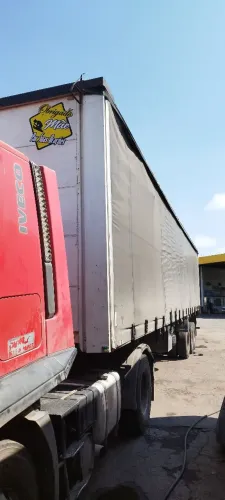 Carreta sider fachini ano 2004 28 Pallet assoalho de chapa pneus 295