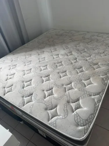Cama box Queen