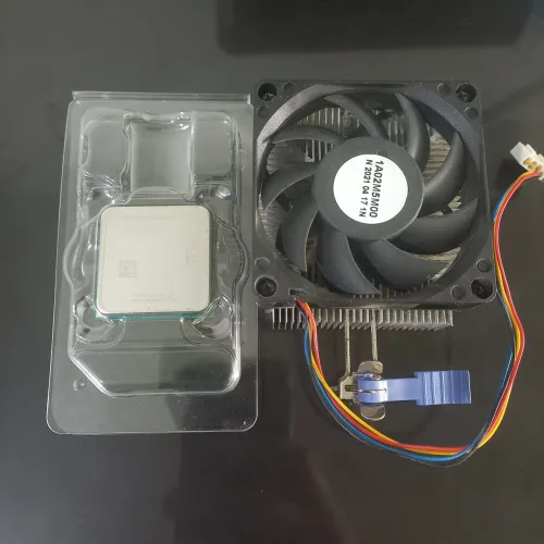 Processador AMD ATHLON 3000G COM VÍDEO INTEGRADO