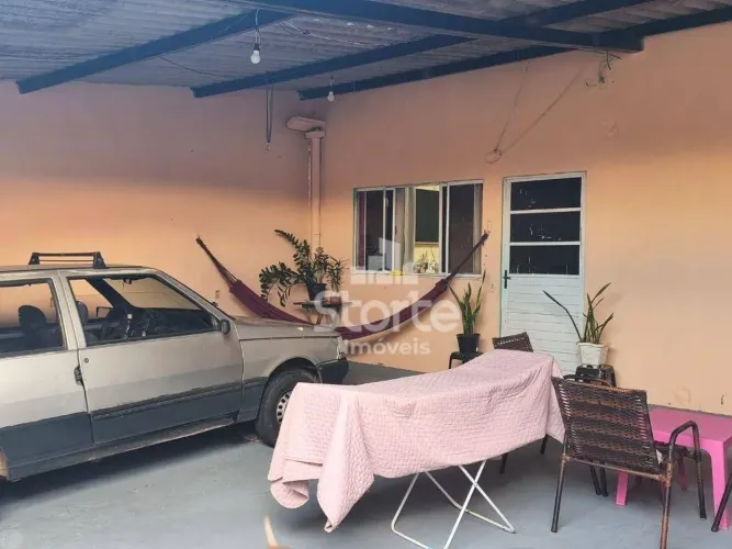 Casa com 2 dormitórios à venda, 62 m² por R$ 250.000 - Pequis - Uberlândia/MG