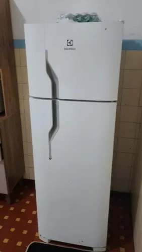 Geladeira frosfre