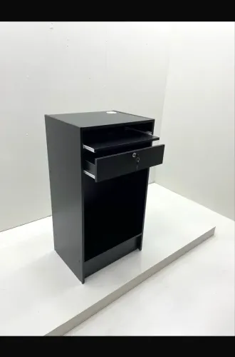 Balcão Caixa com Vitrine