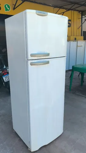 Geladeira Electrolux 379 litros