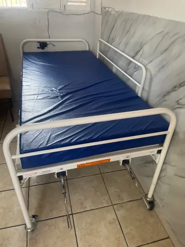 Cama hospitalar