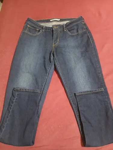 Calça jeans levis original num 38 feminina med alt 100cm barra 15cm 