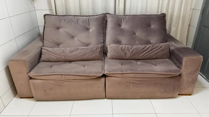 Vendo sofá retrátil e reclináveis de 2,50 mt