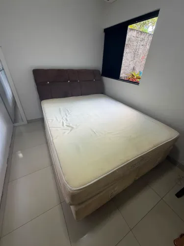 Cama de casal Queen