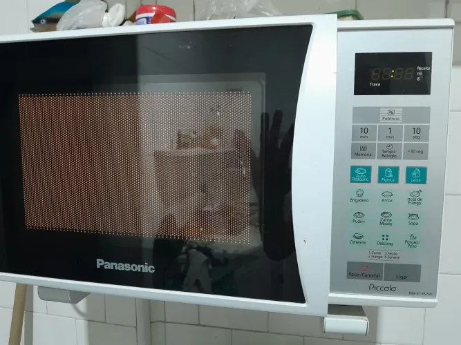 Micro-ondas Panasonic piccolo