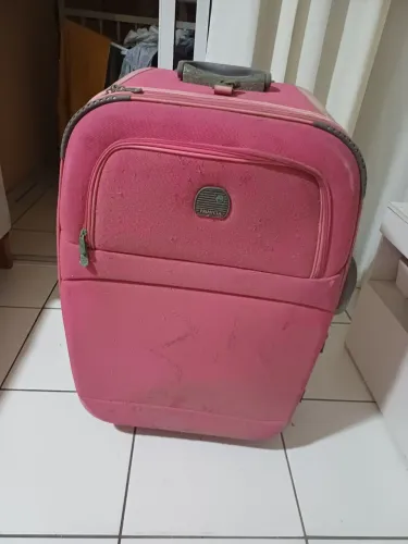 Mala 50Kg Rosa em bom estado de conservação