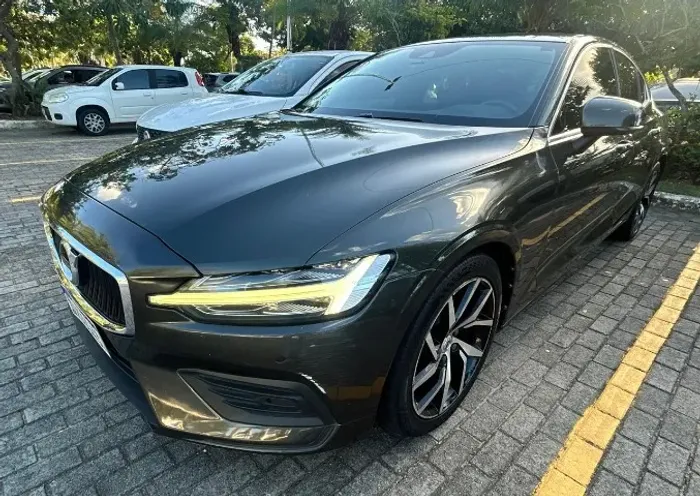 Volvo S60 T-4 Momentum 2.0 190cv 4P 2020