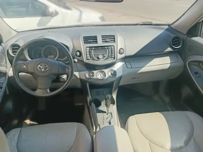 Toyota RAV4 2.4 4X4 16V 170cv Aut. 2011